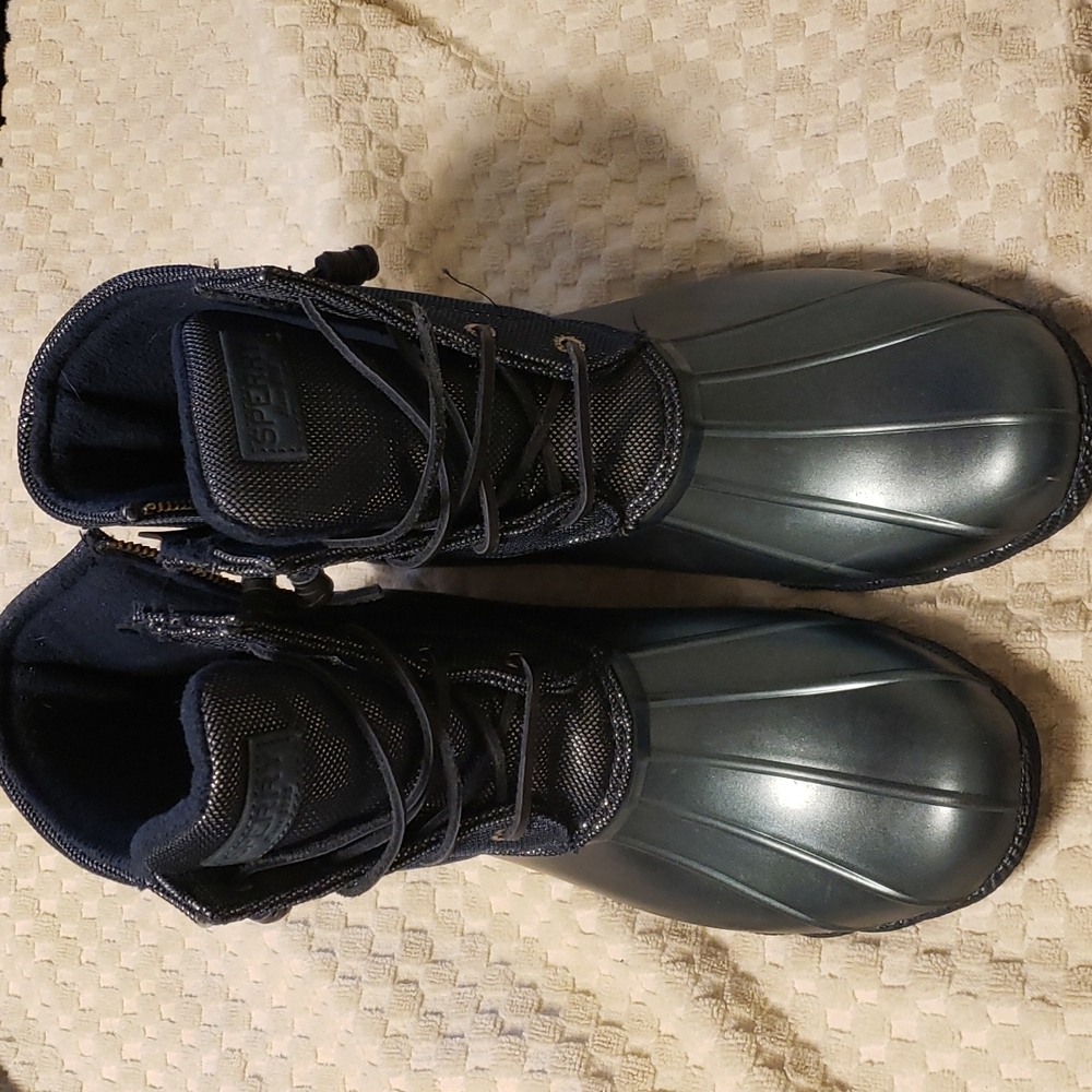Used Sperry duck out size 10